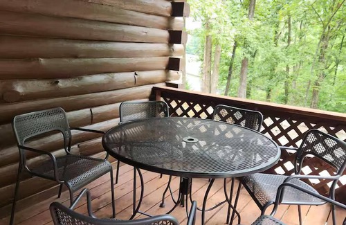 Grand Rivers Casa | Cozy Log Cabin Retreat