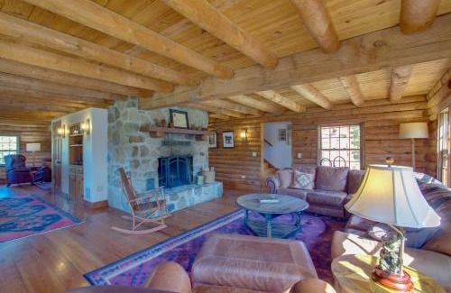 Ruckersville Casa | Cozy Log Cabin Getaway with Fire Pit and 3 Acres!