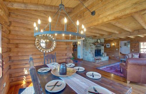 Ruckersville Casa | Cozy Log Cabin Getaway with Fire Pit and 3 Acres!