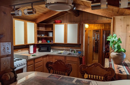 Monroe Cabina | Cozy Log Cabin in peaceful wooded surroundings