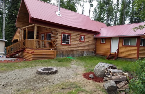 Sterling Cabina | Acogedora cabaña de troncos en el bosque - ¡Amigos y familias bienvenidos!