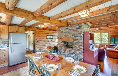 Wilmington Casa | Cozy Log Cabin Near Mt Snow Views, Modern Comfort