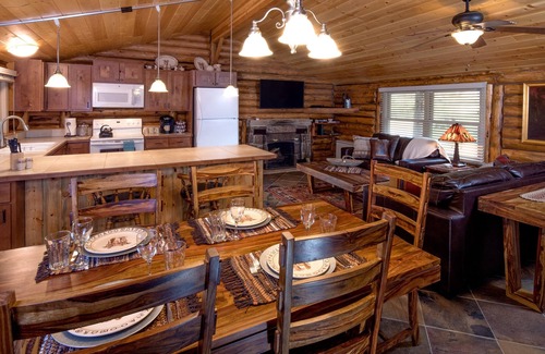 Estes Park Cabina | Cozy Log Cabin on Fall River