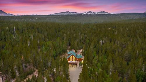 Valley of the Sun Casa | Cozy Log Cabin W Views & Bbq Deck