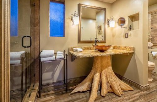 Gatlinburg - Pigeon Forge Chalet De Esquí | Cozy Log Cabin With Mountain Views, Hot Tub, And Game Room
