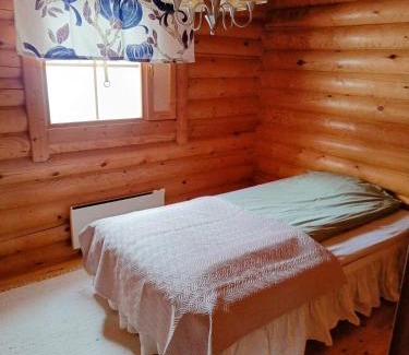 Muonio Chalet De Esquí | Cozy Log Cabin with Sauna and Wifi