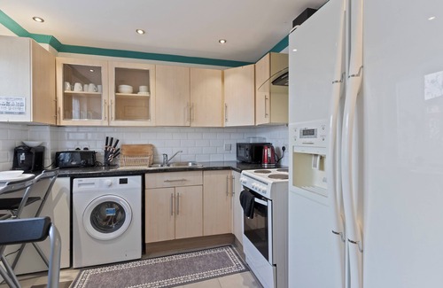 South Bermondsey Casa | Cozy London Townhouse with 4 Bedrooms