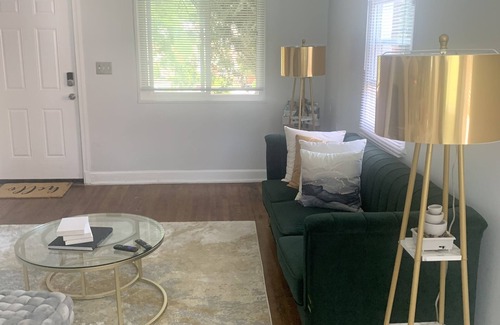 Fort Dupont Casa | Cozy Love Suite