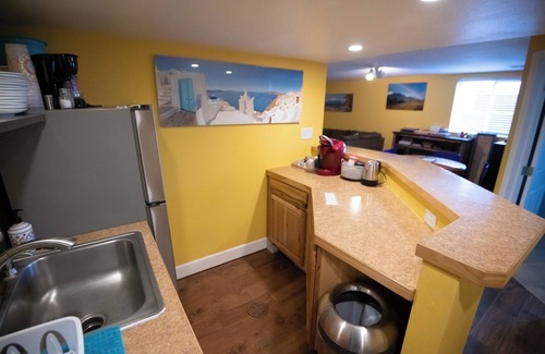 Keewayden Casa | COZY Lower Level 3 Bedroom Private Suite in South Boulder