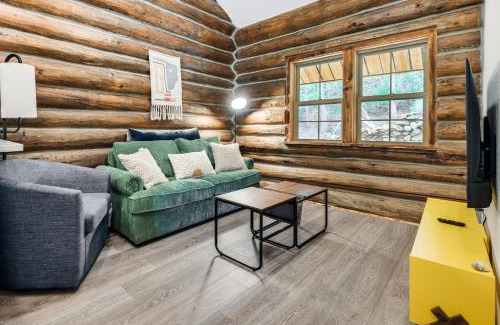 Beaverhead County Casa | Cozy Melrose Cabin with Fire Pit Walk to River!