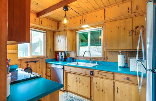 Mi-Wuk Village Casa | Cozy Mi-Wuk Village Cabin 18 Mi to Dodge Ridge!