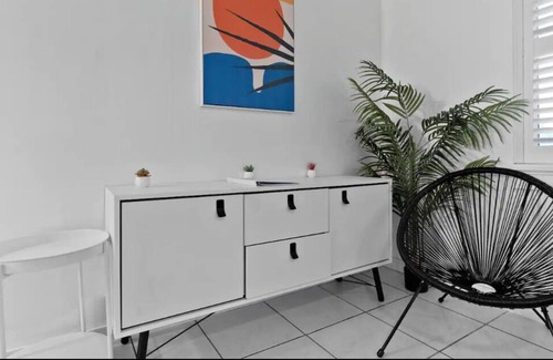 Boulevard Heights Apartamento | Cozy Miami Family Vacation Home with Private Pool