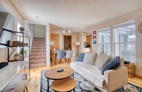 Southeast Bend Apartamento | Cozy mid-century getaway near Downtown