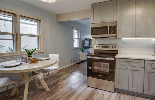 Morris Park Casa | Cozy Minneapolis Duplex - 10 Mi to Downtown!