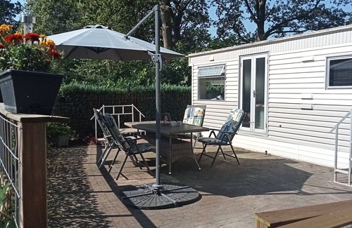 Schoonloo Casa | Cozy, mobile home Banjer at camping de Tien Heugten in Schoonloo