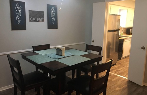 Van Apartamento | Cozy Modern 1 Bed 1 Bath next to Park!