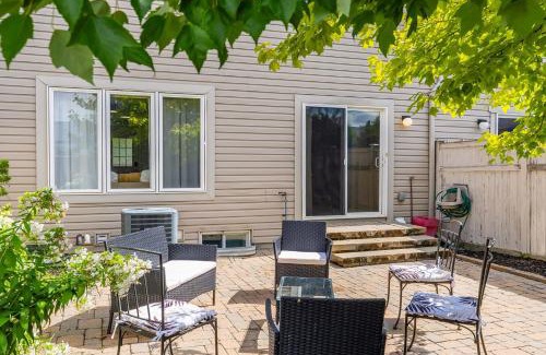 Stittsville - Basswood Casa | Cozy Modern 4BR Home with Sunny Patio