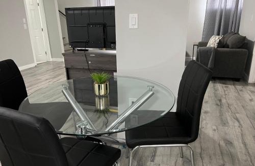 Fort Gary Casa | Cozy Modern and Lavish 1 Bedroom Basement Suite