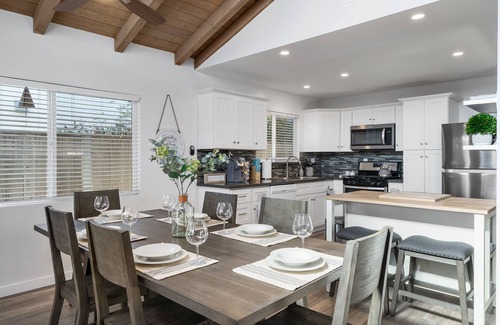 Oxnard Shores Casa | Cozy Modern Beach Home in Oxnard Shores