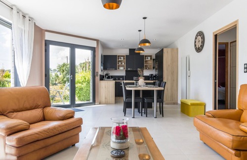 Lessay Cabaña | Casa de madera contemporánea cerca del bosque, equipada y luminosa, cerca de playas y sitios históricos