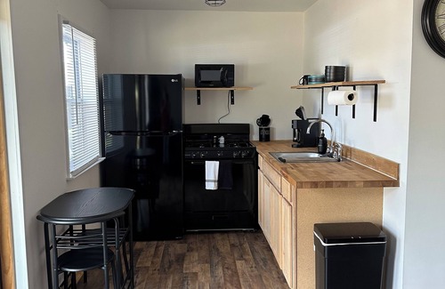 Scotts Apartamento | Cozy, modern day tiny house.