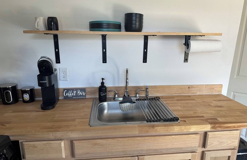 Scotts Apartamento | Cozy, modern day tiny house.