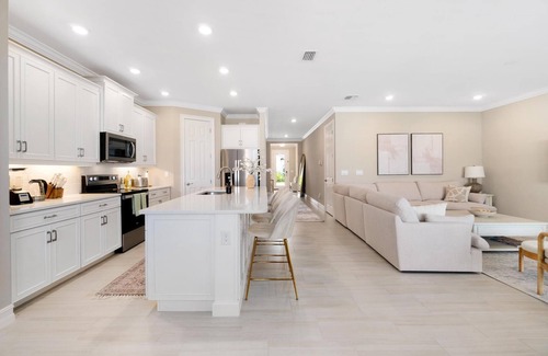 Bonita Springs Casa | Cozy Modern Family-Friendly Home w. 5 Star Amenities