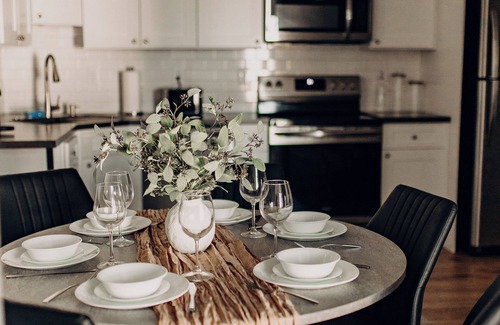 Mechanicsburg Otro | Cozy & Modern Farmhouse – 3BR Sleeps 10 - Near Hershey, Harrisburg, Carlisle