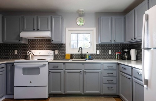 Northwest Harwinton Apartamento | Cozy Modern Farm Haus 2 Bedroom Apartment