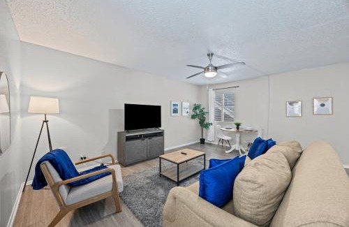 Brentwood Apartamento | Cozy Modern Oasis near UT