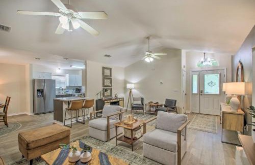 Brent Casa | Cozy-Modern Pensacola Home Large Yard, Grill