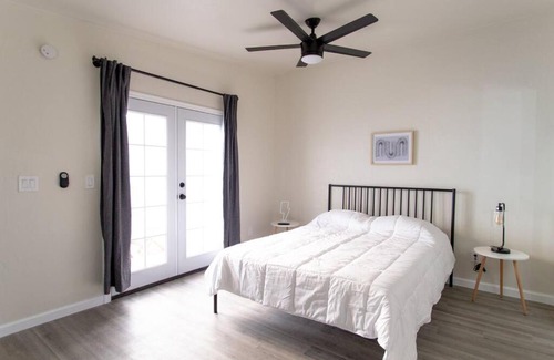 Rincon Heights Casa | Cozy Modern Retreat in the Heart of Tucson