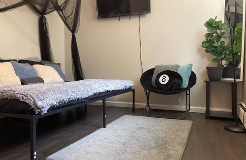 Ferndale Apartamento | Cozy Moments of Zen at your getaway home