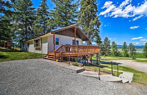 Kalispell Casa | Cozy Montana Lake View Getaway - Fish and Hike!