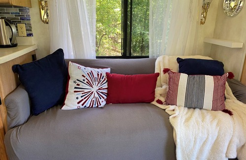 Rockdale County Casa | Cozy motorhome with loads of outdoor activities, farm animals and trails