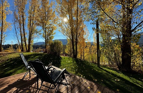 Garden Valley Cabina | Cozy Mountain Cabin on 87 Acres. You own Private Idaho. Hiking, View