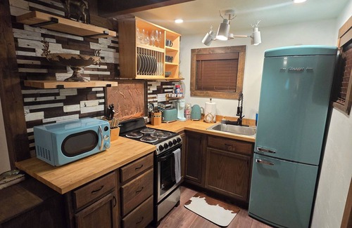 Ruidoso Cabina | Cozy mountain cabin +hot tub+1 min from Midtown downtown in Ruidoso pet friendly