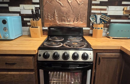 Ruidoso Cabina | Cozy mountain cabin +hot tub+1 min from Midtown downtown in Ruidoso pet friendly