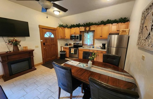 Champion Cabina | Cozy Mountain Cabin~ Seven Springs!