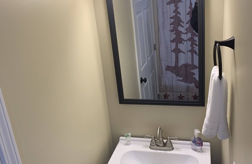 Waynesville Cabaña | Cozy Mountain Cottage near Downtown