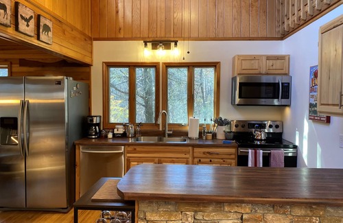 Chimney Rock Casa | Cozy Mountain Retreat in Chimney Rock Village