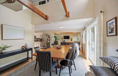 Gilford Casa | Cozy Mountain Retreat: Fireplace, Deck, Near Lakes