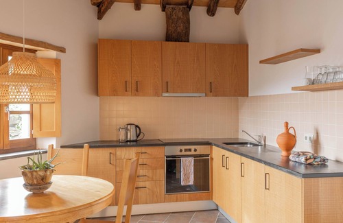 Lousa Casa | Cozy mountain retreat for two