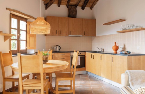 Lousa Casa | Cozy mountain retreat for two