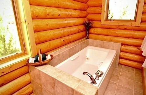 Grand Country Estates Cabina | Cozy mountain retreat near Winter Park Ski Resort and much more!
