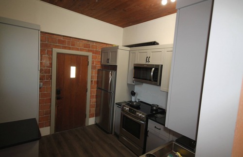 Monte Vista Casa | Cozy Mountain Town Bunkhouse - fish, ski, hunt & explore the nearby San Juan Mts