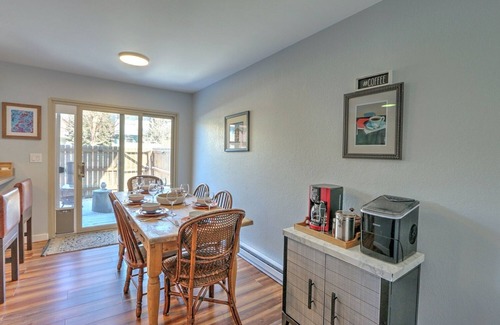 Carbondale Casa | Cozy Mountain Townhome .5 Mi to Downtown, 40 Min to Skiing!