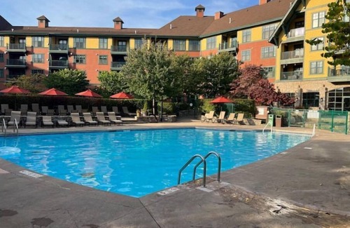 Vernon Apartamento | ✨Cozy Mountain View Condo🏔️⭐️⭐️⭐️⭐️⭐️