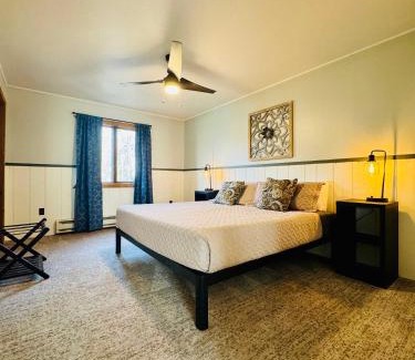 Bessemer Casa | Cozy Mountain View Condo at Powderhorn Mountain