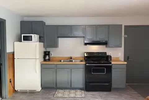 Bessemer Casa | Cozy Mountain View Condo at Powderhorn Mountain